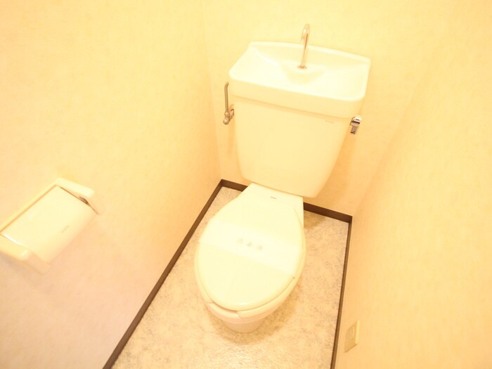 物件内観写真16　(トイレ)