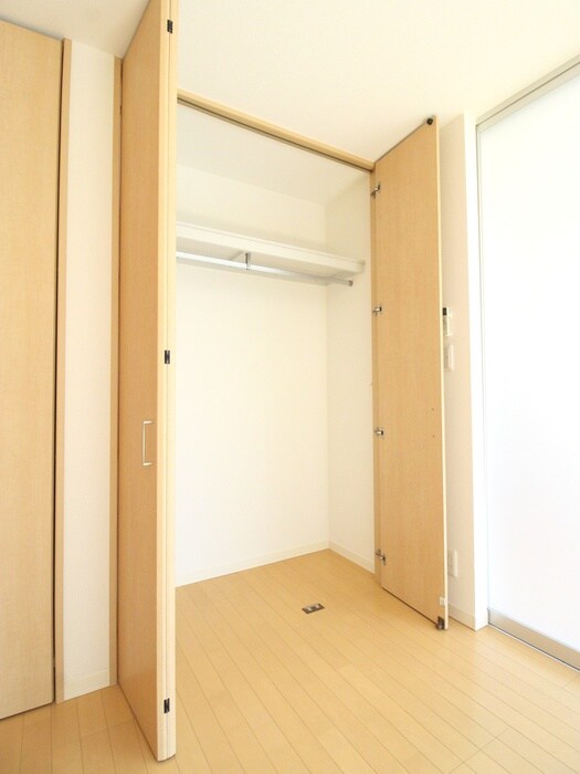 物件内観写真16　(収納)