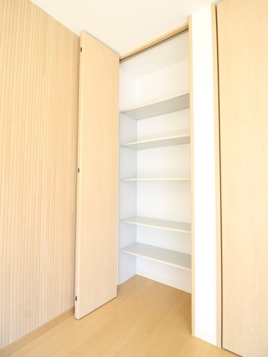 物件内観写真17　(収納)