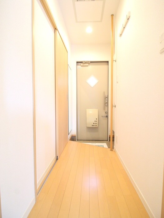 物件内観写真20　(廊下)