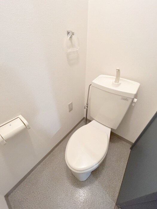 物件内観写真12　(トイレ)