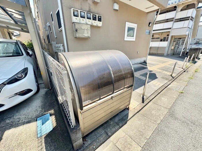 物件外観写真4　(建物設備)
