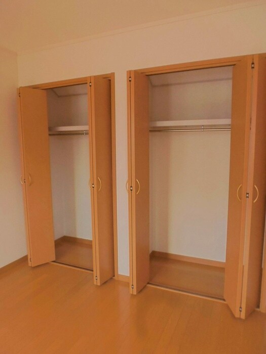 物件内観写真10　(収納)