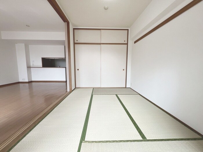 物件内観写真10　(居室)