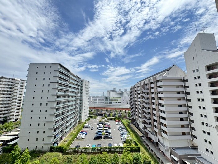 物件内観写真17　(室内からの展望)