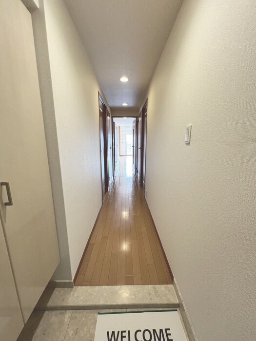 物件内観写真18　(廊下)