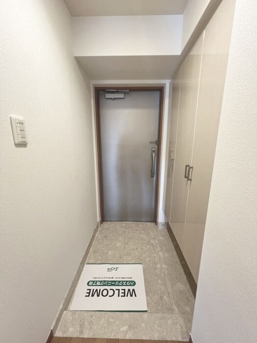 物件内観写真19　(玄関)