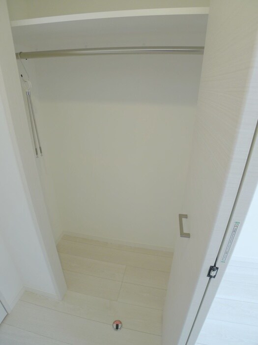 物件内観写真12　(収納)