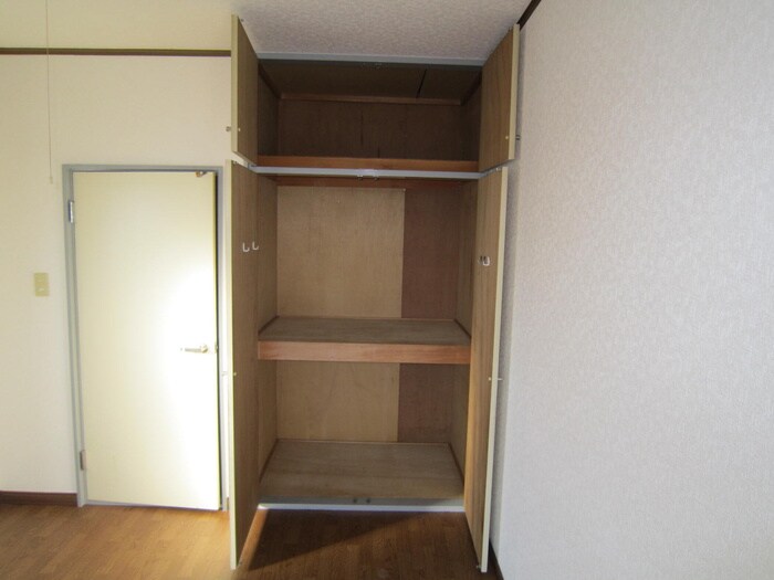 物件内観写真13　(収納)