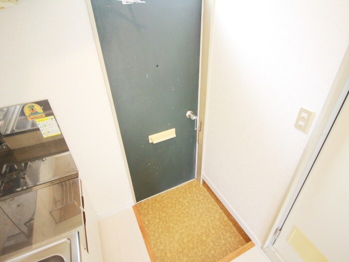 物件内観写真14　(玄関)