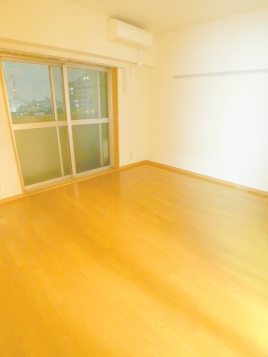 物件内観写真15　(室内からの展望)