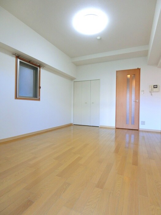 物件内観写真4　(居室)