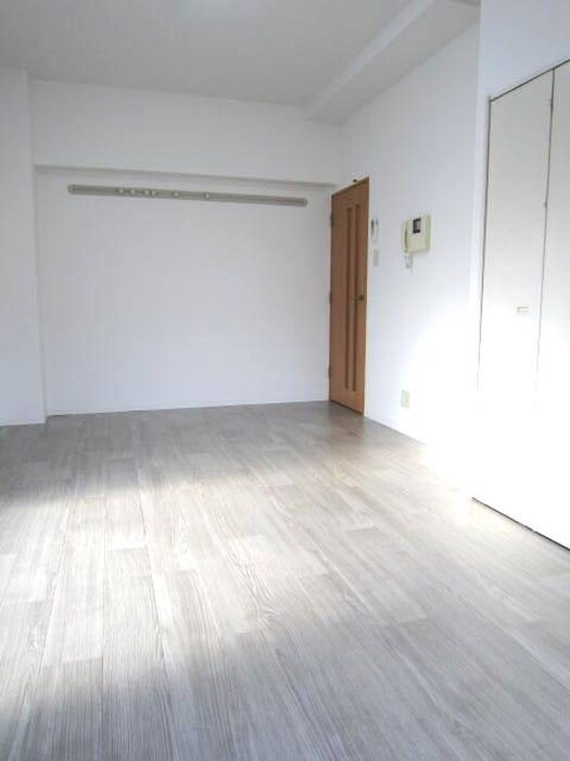 物件内観写真5　(居室)