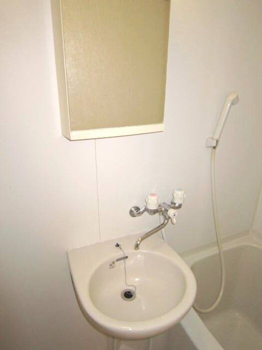 物件内観写真8　(洗面)