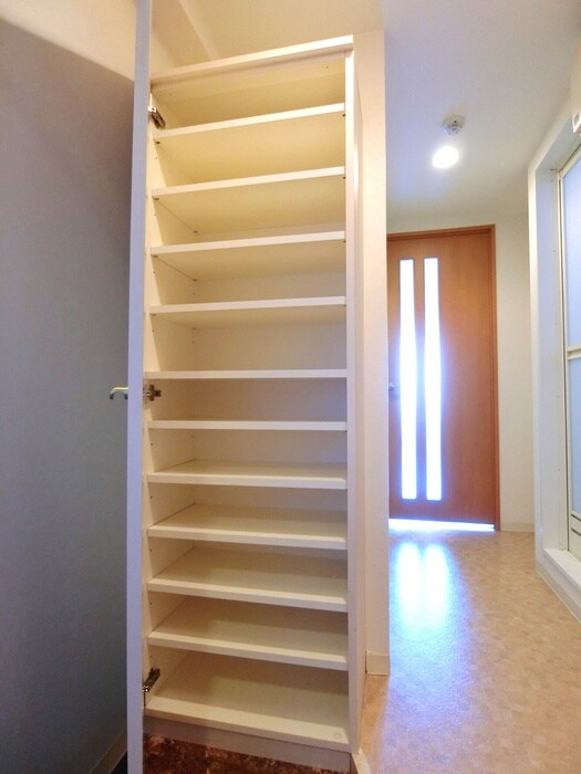 物件内観写真14　(靴箱)