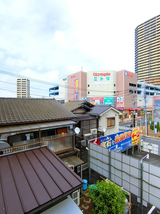 物件内観写真16　(室内からの展望)