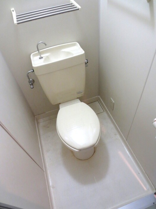 物件内観写真12　(トイレ)