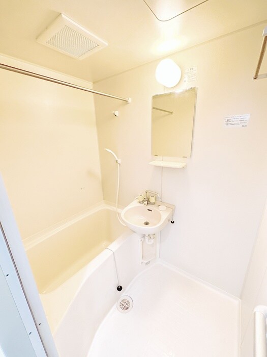 物件内観写真12　(バス／シャワールーム等)