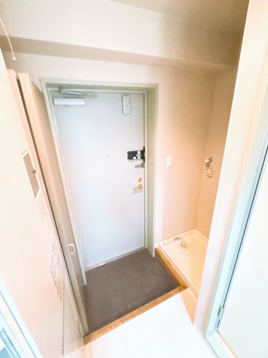 物件内観写真17　(玄関)