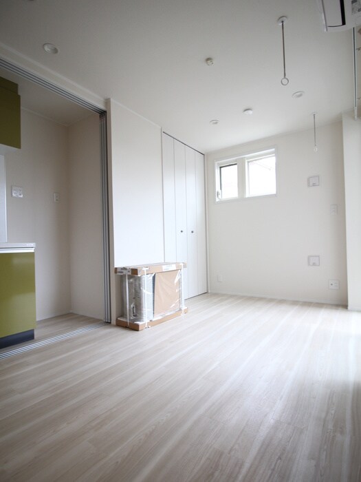 物件内観写真9　(居室)