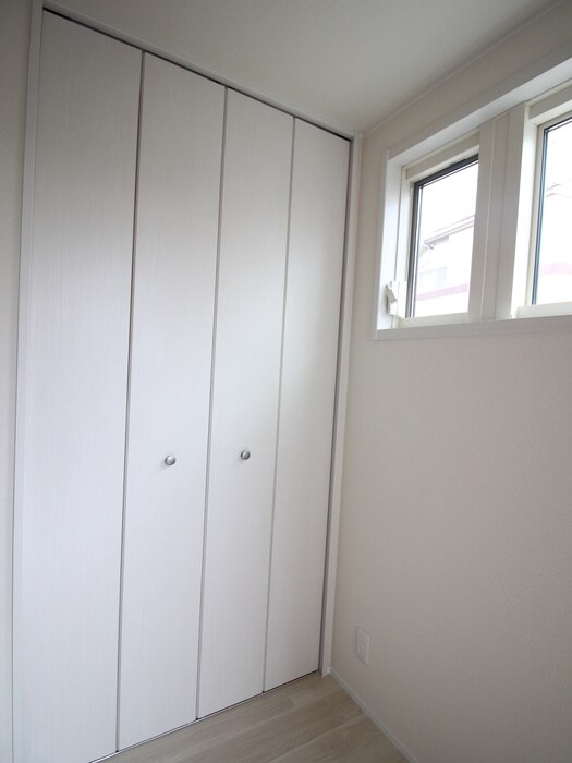 物件内観写真11　(収納)