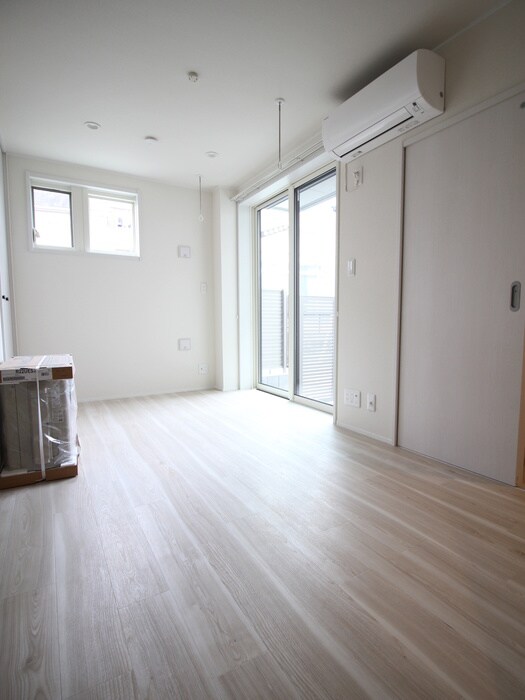 物件内観写真19　(居室)