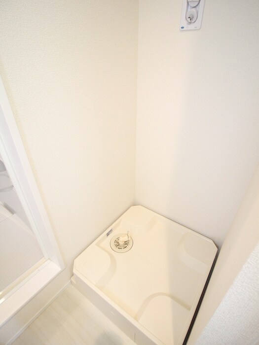 物件内観写真22　(洗濯機置場)