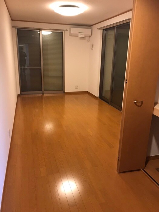 物件内観写真11　(居室)