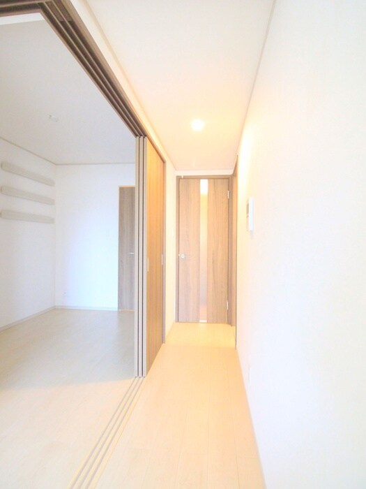 物件内観写真20　(廊下)