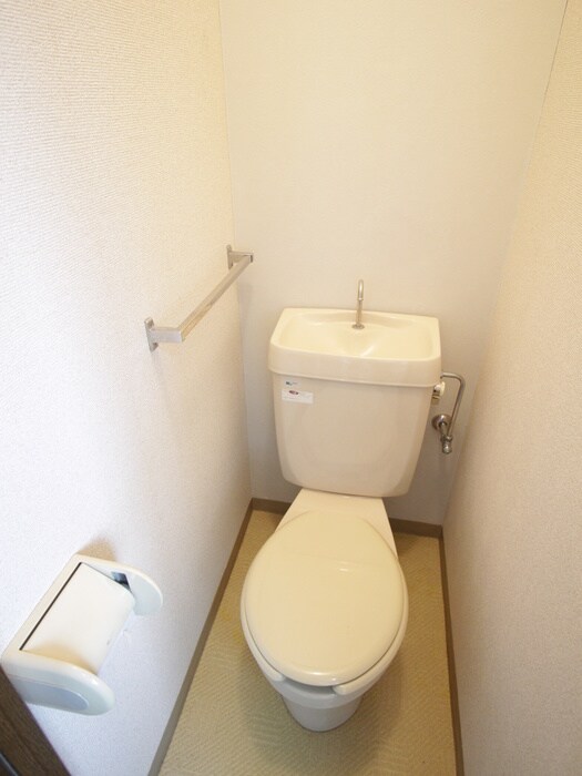 物件内観写真10　(トイレ)