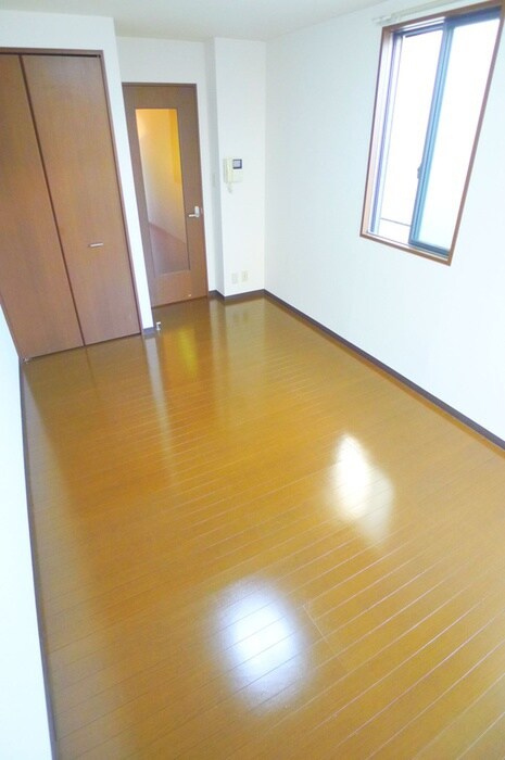 物件内観写真10　(居室)