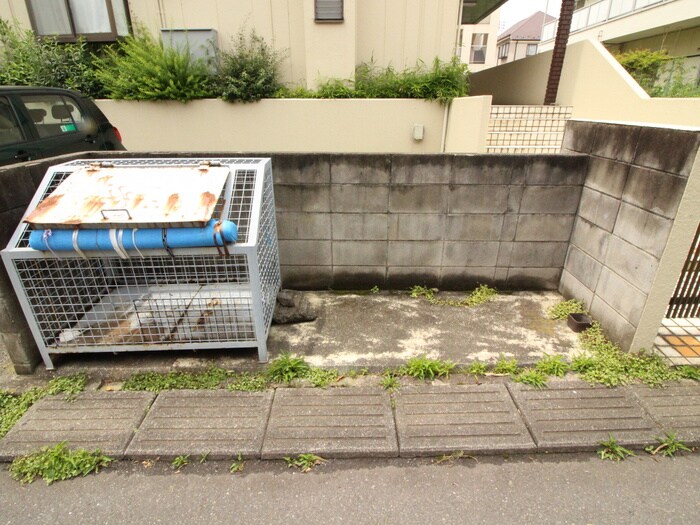 物件外観写真4　(建物設備)