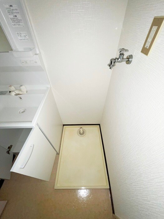 物件内観写真17　(洗濯機置場)