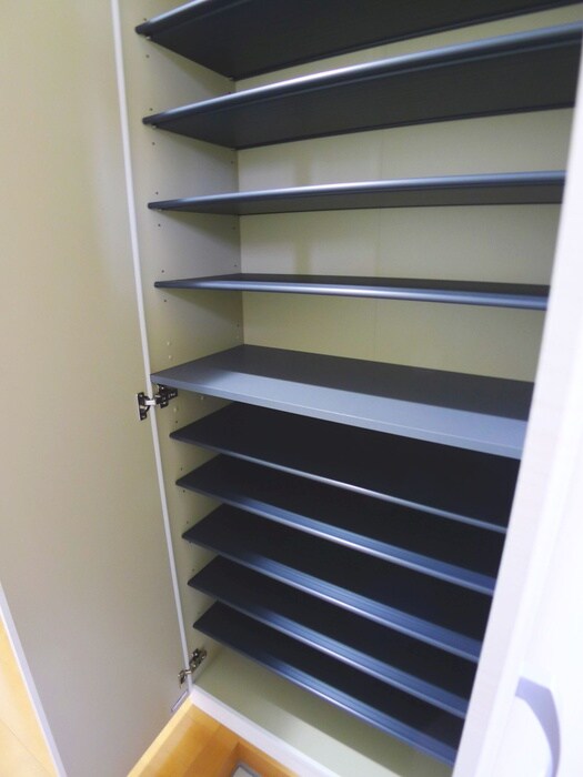 物件内観写真8　(靴箱)