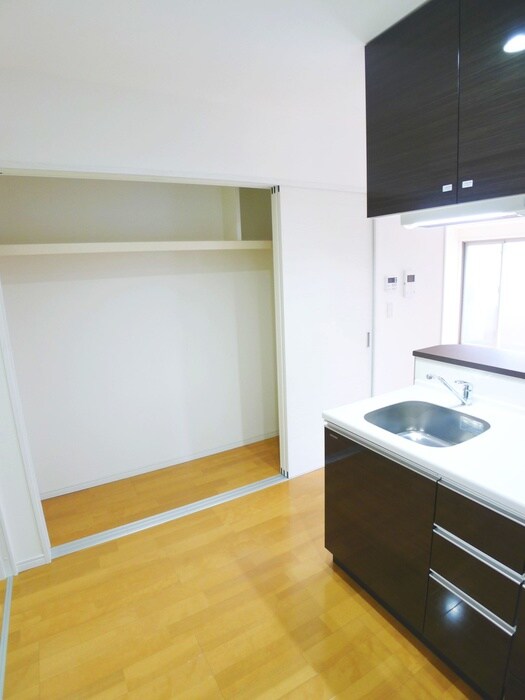 物件内観写真20　(収納)