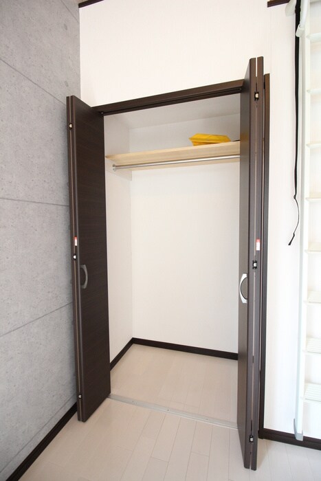 物件内観写真10　(収納)