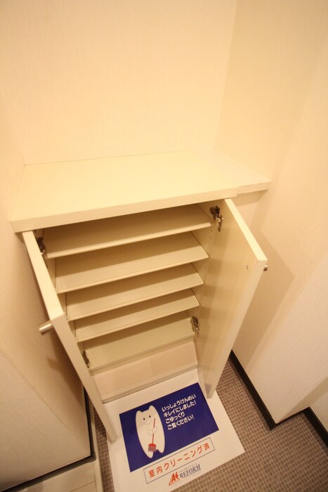 物件内観写真16　(靴箱)