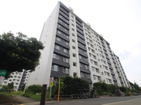 県ドリームハイツ九号棟（107）外観写真