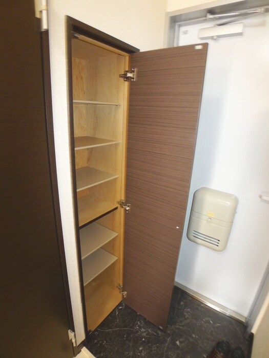 物件内観写真18　(靴箱)