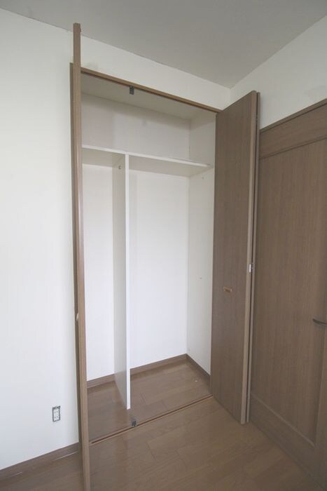 物件内観写真10　(収納)