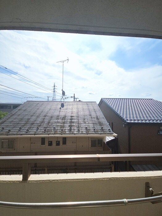 物件内観写真16　(室内からの展望)