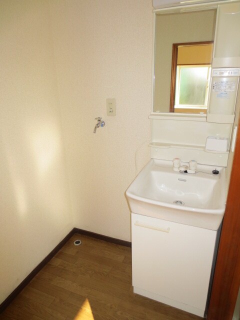 物件内観写真12　(洗面)