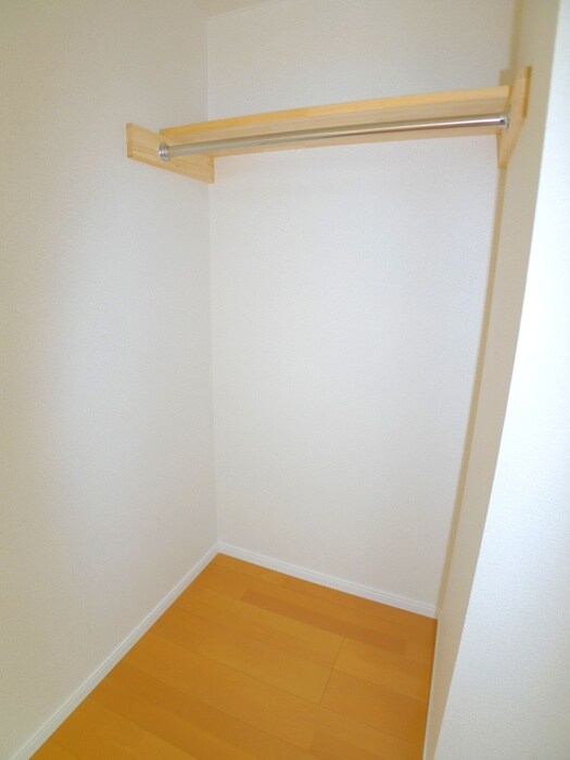 物件内観写真11　(収納)