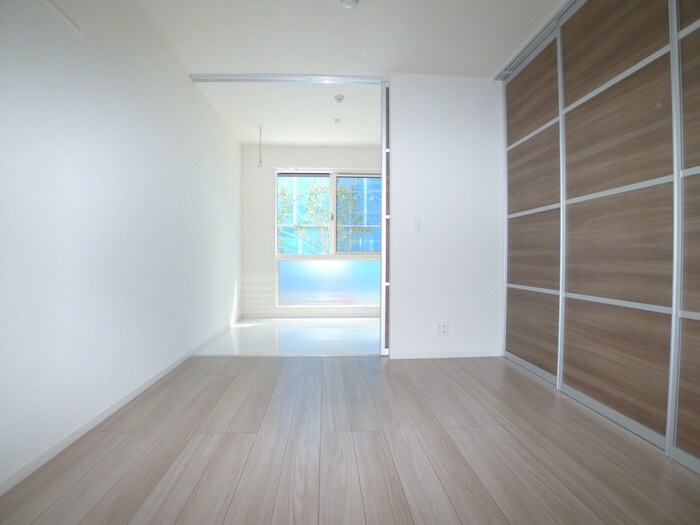 物件内観写真5　(居室)