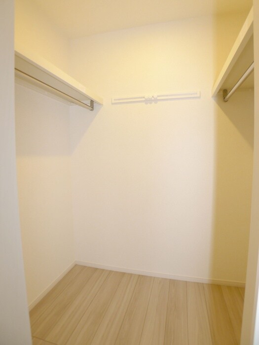 物件内観写真10　(収納)