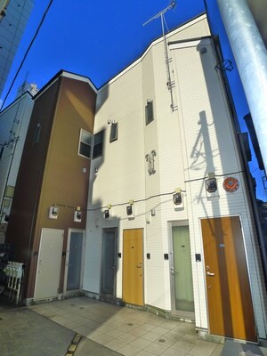 サークルハウス上野壱番館外観写真