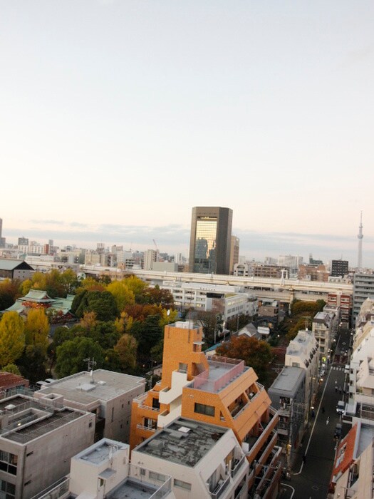 物件内観写真18　(室内からの展望)