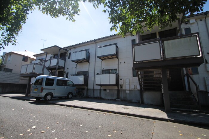 物件外観写真3　(駐車場)