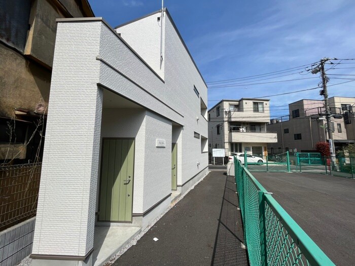 物件外観写真2　(外観写真)