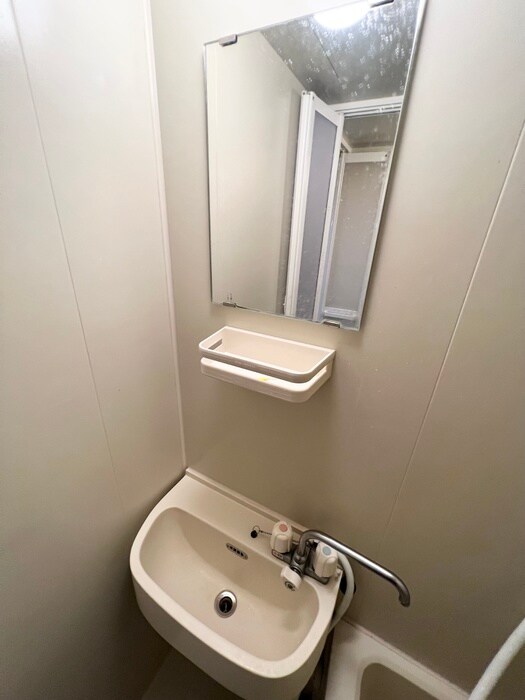 物件内観写真13　(洗面)